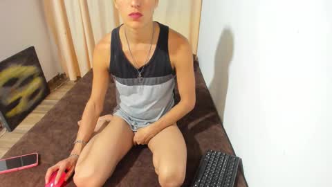 Snapshot of scenebrandy chatting on February 3, 4:54 am scenebrandy online show from February 3, 4:54 am