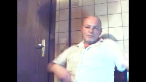 schnibschnab online show from November 16, 4:07 am