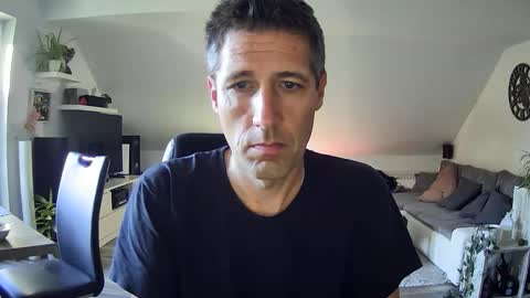 Dildomen online show from September 18, 7:10 am