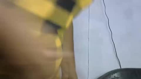 Snapshot of schoco_milf chatting on December 28, 2:11 am mai latina online show from December 28, 2:11 am