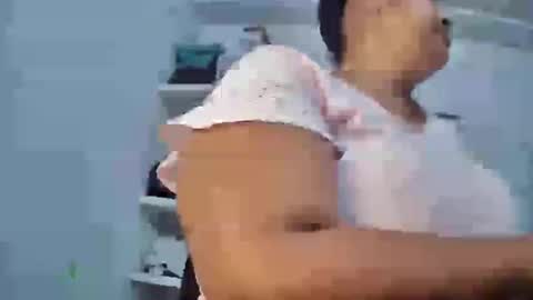 Snapshot of schoco_milf chatting on February 20, 2:35 pm mai latina online show from February 20, 2:35 pm