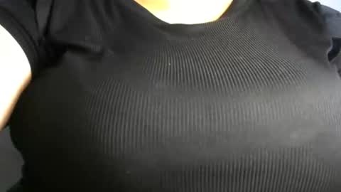 Snapshot of schoco_milf chatting on September 22, 12:18 pm mai latina online show from September 22, 12:18 pm