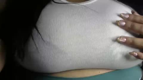 mai latina online show from November 8, 10:59 am