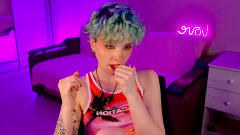 Snapshot of school_love chatting on December 20, 4:57 pm Rina online show from December 20, 4:57 pm