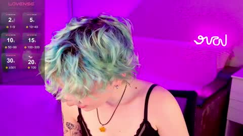 Snapshot of school_love chatting on December 22, 1:22 pm Rina online show from December 22, 1:22 pm