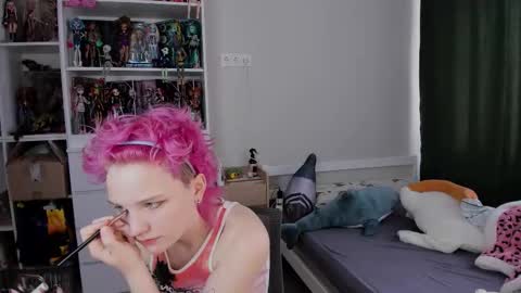 Snapshot of school_love chatting on March 5, 7:37 am Rina online show from March 5, 7:37 am