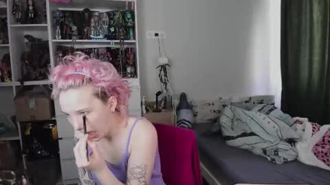 Snapshot of school_love chatting on March 18, 7:11 am Rina online show from March 18, 7:11 am