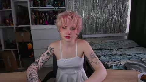 Snapshot of school_love chatting on March 27, 8:26 am Rina online show from March 27, 8:26 am