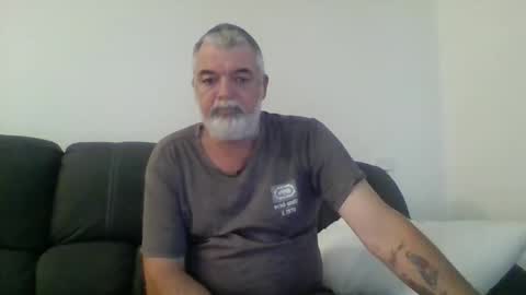 Snapshot of schooner73 chatting on December 29, 2:06 am Schooner73 online show from December 29, 2:06 am