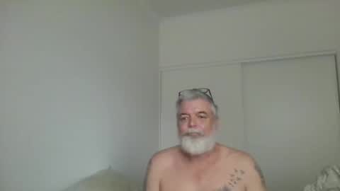 Snapshot of schooner73 chatting on February 12, 2:03 am Schooner73 online show from February 12, 2:03 am