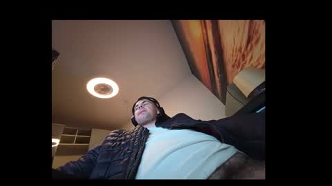 schosch01 online show from September 18, 9:39 pm