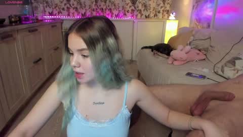 Alex and Jotty online show from December 3, 8:06 pm