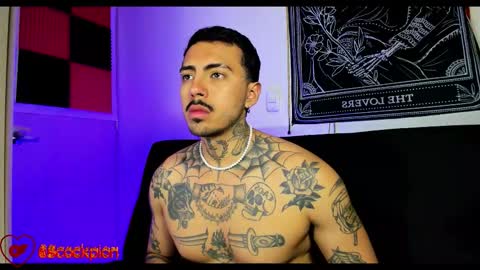 Alejandro help me to reach 200 thumps up online show from October 13, 4:45 am