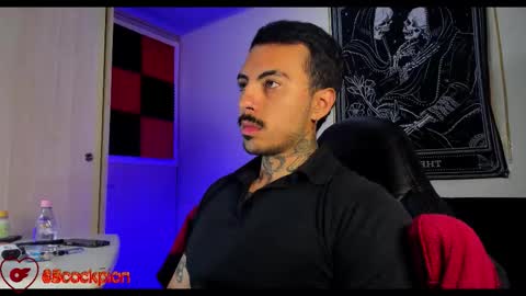 Alejandro help me to reach 200 thumps up online show from October 25, 10:56 am