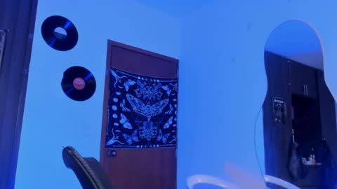 Snapshot of scorpiogyal chatting on October 25, 1:02 am Goddess online show from October 25, 1:02 am