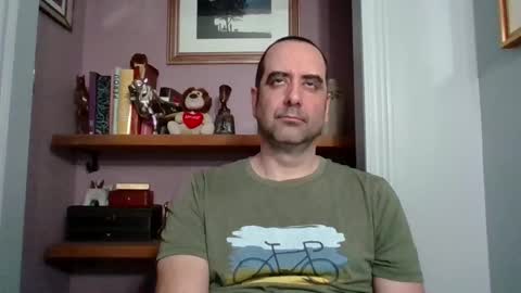 Snapshot of scorpiomtl chatting on February 8, 1:09 am scorpiomtl online show from February 8, 1:09 am