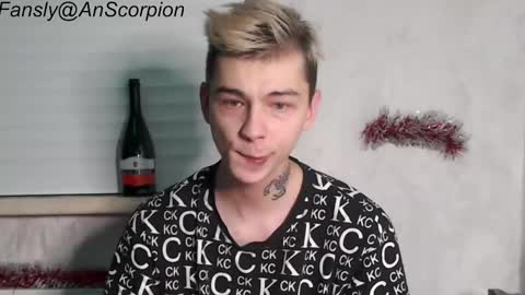 Snapshot of scorpion_250 chatting on January 1, 5:44 pm Scorpion 250 online show from January 1, 5:44 pm