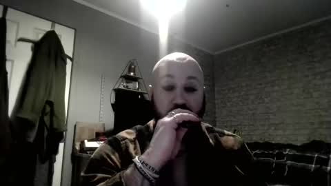 Snapshot of scottish_alien chatting on March 27, 6:51 pm Richard James online show from March 27, 6:51 pm