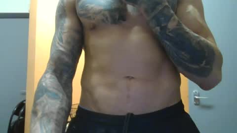 Snapshot of scottishmeat1996 chatting on June 24, 9:58 pm Scotlandsfinest online show from June 24, 9:58 pm
