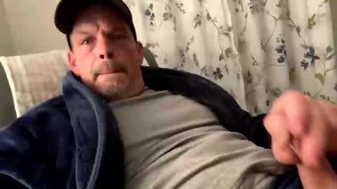 Snapshot of scottj603603 chatting on November 6, 10:27 am scottj603603 online show from November 6, 10:27 am