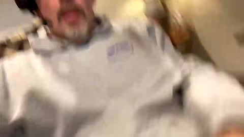 Snapshot of scottj603603 chatting on December 1, 9:09 pm scottj603603 online show from December 1, 9:09 pm