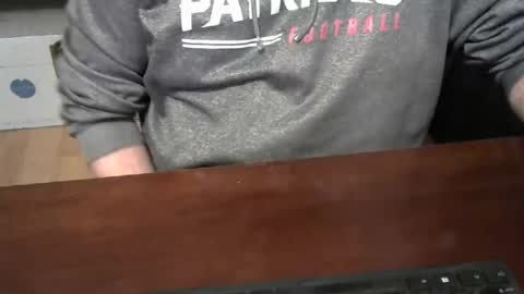 Snapshot of scottmaine25 chatting on November 7, 4:18 pm scottmaine25 online show from November 7, 4:18 pm