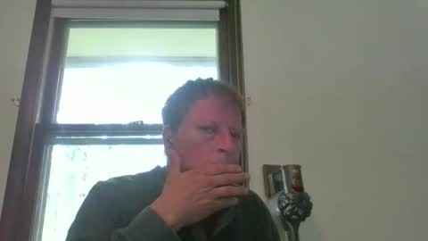 Snapshot of scottpbi52 chatting on April 28, 4:34 pm scottpbi52 online show from April 28, 4:34 pm