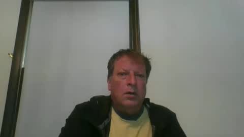 Snapshot of scottpbi52 chatting on May 6, 6:13 pm scottpbi52 online show from May 6, 6:13 pm