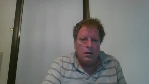 Snapshot of scottpbi52 chatting on May 19, 10:43 am scottpbi52 online show from May 19, 10:43 am