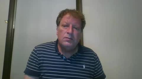Snapshot of scottpbi52 chatting on May 20, 10:27 pm scottpbi52 online show from May 20, 10:27 pm