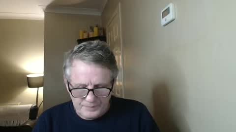 Snapshot of scottsman214 chatting on December 13, 8:58 pm James online show from December 13, 8:58 pm