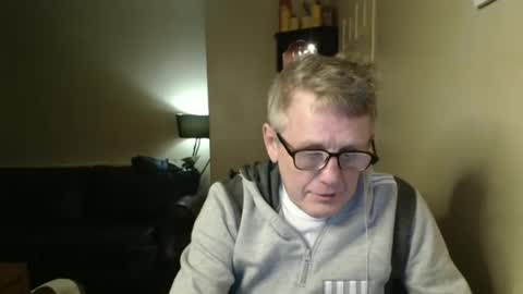 Snapshot of scottsman214 chatting on January 19, 10:17 pm James online show from January 19, 10:17 pm