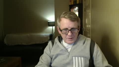 Snapshot of scottsman214 chatting on February 12, 8:07 pm James online show from February 12, 8:07 pm