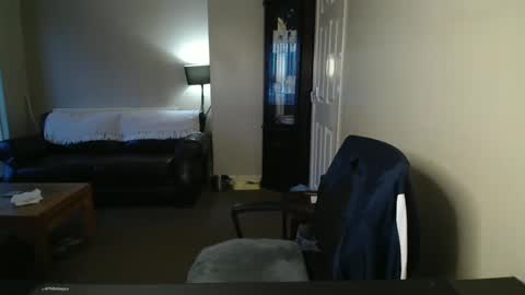 Snapshot of scottsman214 chatting on February 14, 5:03 pm James online show from February 14, 5:03 pm