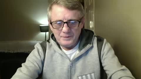 Snapshot of scottsman214 chatting on February 21, 6:59 pm James online show from February 21, 6:59 pm