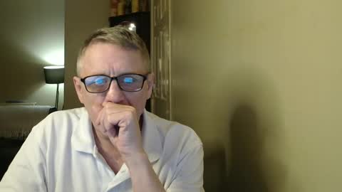 Snapshot of scottsman214 chatting on March 5, 6:56 pm James online show from March 5, 6:56 pm