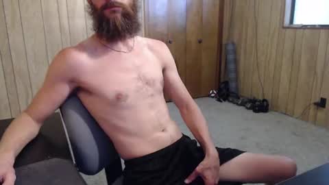 Snapshot of scottsspace chatting on August 3, 9:18 pm Scott online show from August 3, 9:18 pm