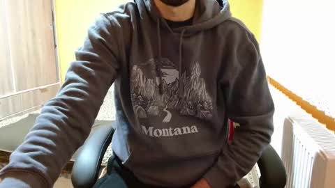 Snapshot of scotty_98 chatting on January 2, 7:07 pm scotty_98 online show from January 2, 7:07 pm