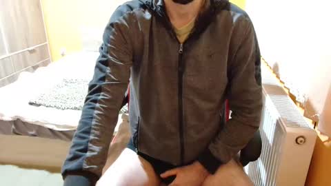 Snapshot of scotty_98 chatting on January 11, 6:44 pm scotty_98 online show from January 11, 6:44 pm