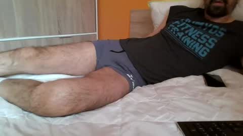 Snapshot of scotty_98 chatting on February 6, 10:04 am scotty_98 online show from February 6, 10:04 am