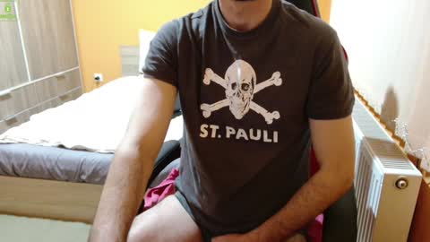 Snapshot of scotty_98 chatting on February 7, 8:20 pm scotty_98 online show from February 7, 8:20 pm