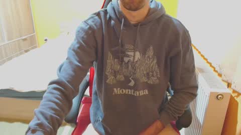 Snapshot of scotty_98 chatting on February 17, 7:53 pm scotty_98 online show from February 17, 7:53 pm