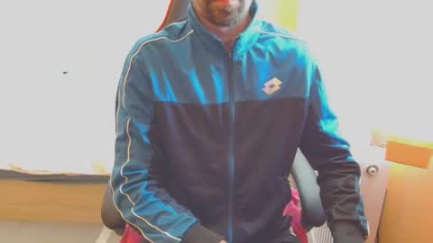 Snapshot of scotty_98 chatting on March 9, 10:08 am scotty_98 online show from March 9, 10:08 am