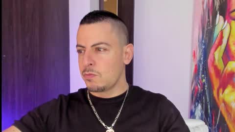 Snapshot of scotty_music chatting on February 8, 2:42 pm Ricardo online show from February 8, 2:42 pm