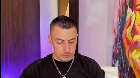 Snapshot of scotty_music chatting on February 10, 12:59 am Ricardo online show from February 10, 12:59 am