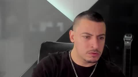 Snapshot of scotty_music chatting on February 10, 1:26 pm Ricardo online show from February 10, 1:26 pm