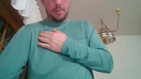 scottydoesntknow0 online show from December 5, 3:15 am