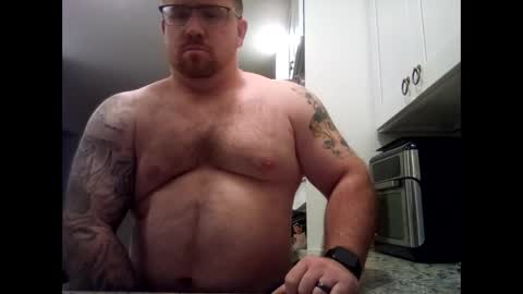 Snapshot of scottyknows101 chatting on October 3, 10:12 am scottyknows101 online show from October 3, 10:12 am