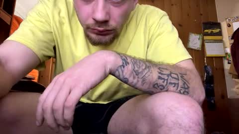 Snapshot of scrad1999 chatting on February 15, 5:04 am scrad1999 online show from February 15, 5:04 am