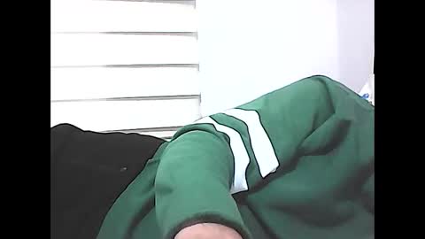 Snapshot of screw2 chatting on March 2, 3:16 pm Evren online show from March 2, 3:16 pm